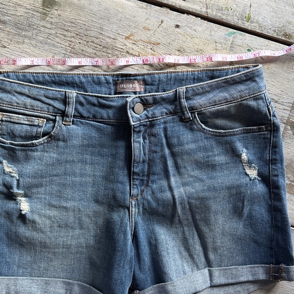 DL1961 Classic Blue Denim Shorts - Picture 7 of 9
